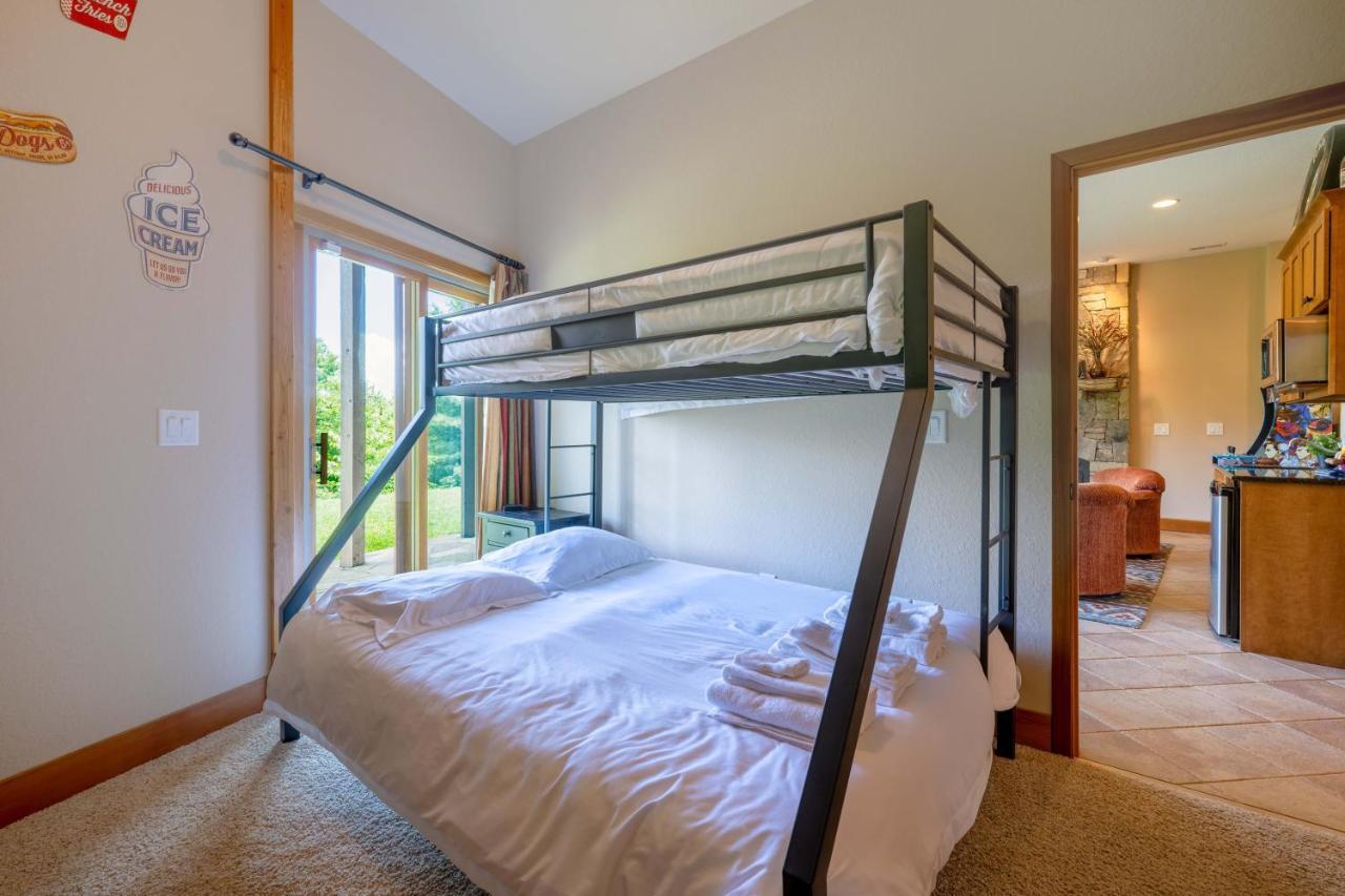 --Mountain Chalet Getaway With Breathtaking View Next To Tail Of Dragon-- Robbinsville Eksteriør bilde