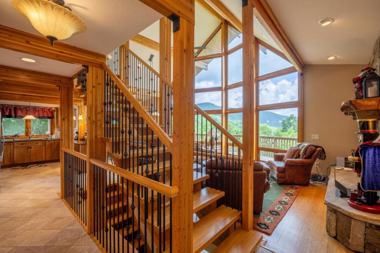 --Mountain Chalet Getaway With Breathtaking View Next To Tail Of Dragon-- Robbinsville Eksteriør bilde