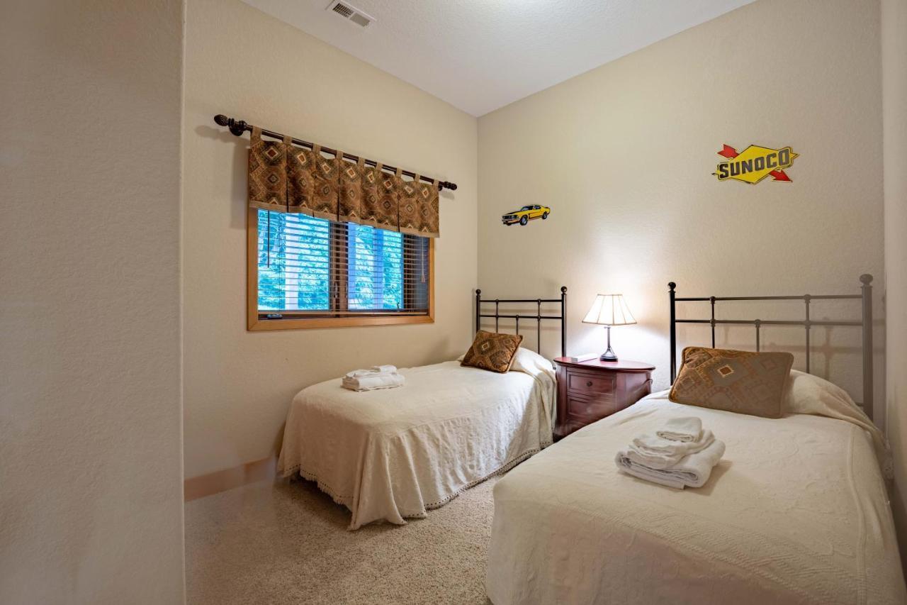 --Mountain Chalet Getaway With Breathtaking View Next To Tail Of Dragon-- Robbinsville Eksteriør bilde
