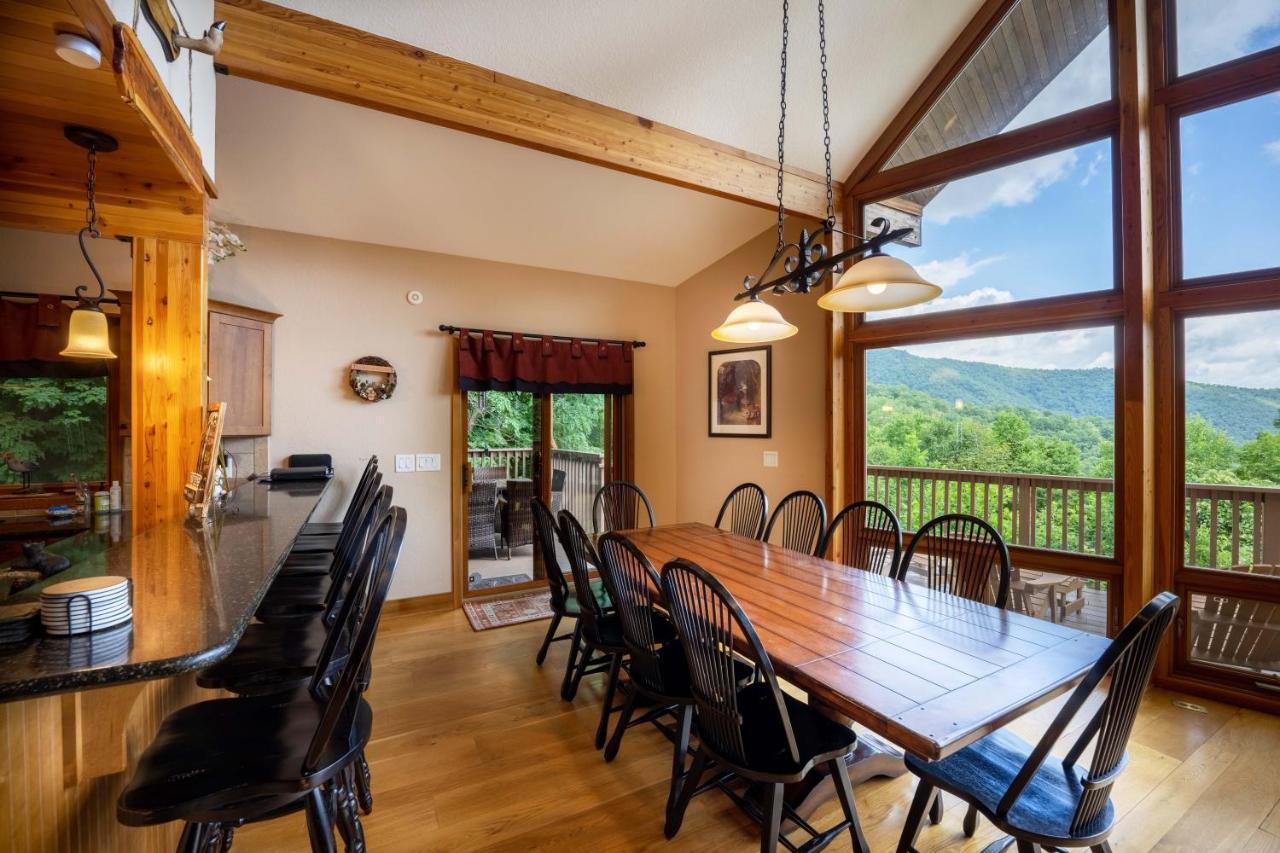 --Mountain Chalet Getaway With Breathtaking View Next To Tail Of Dragon-- Robbinsville Eksteriør bilde
